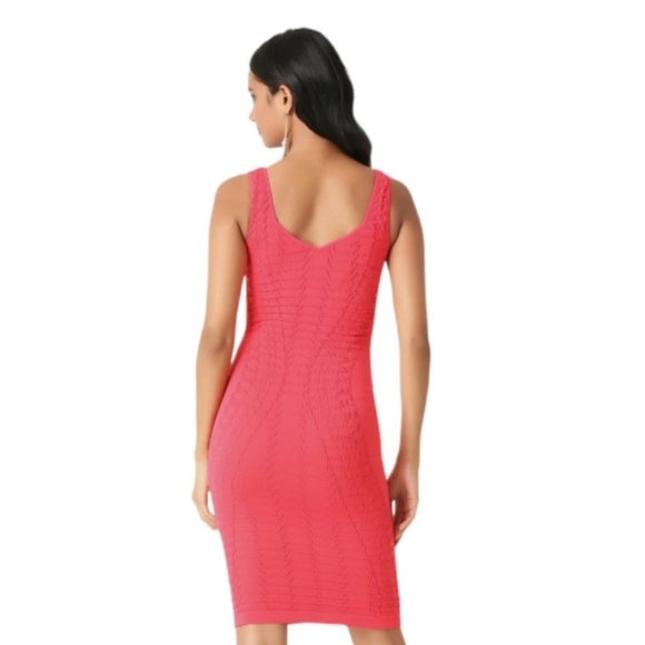 SALE!2x HP! 💎BEBE Textured Seamless Bodycon Dress Size PS (XS) - Picture 2 of 3